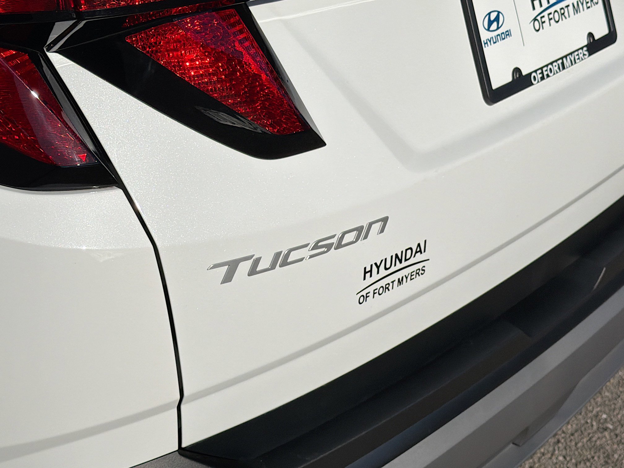 Used 2025 Hyundai Tucson SE image 11