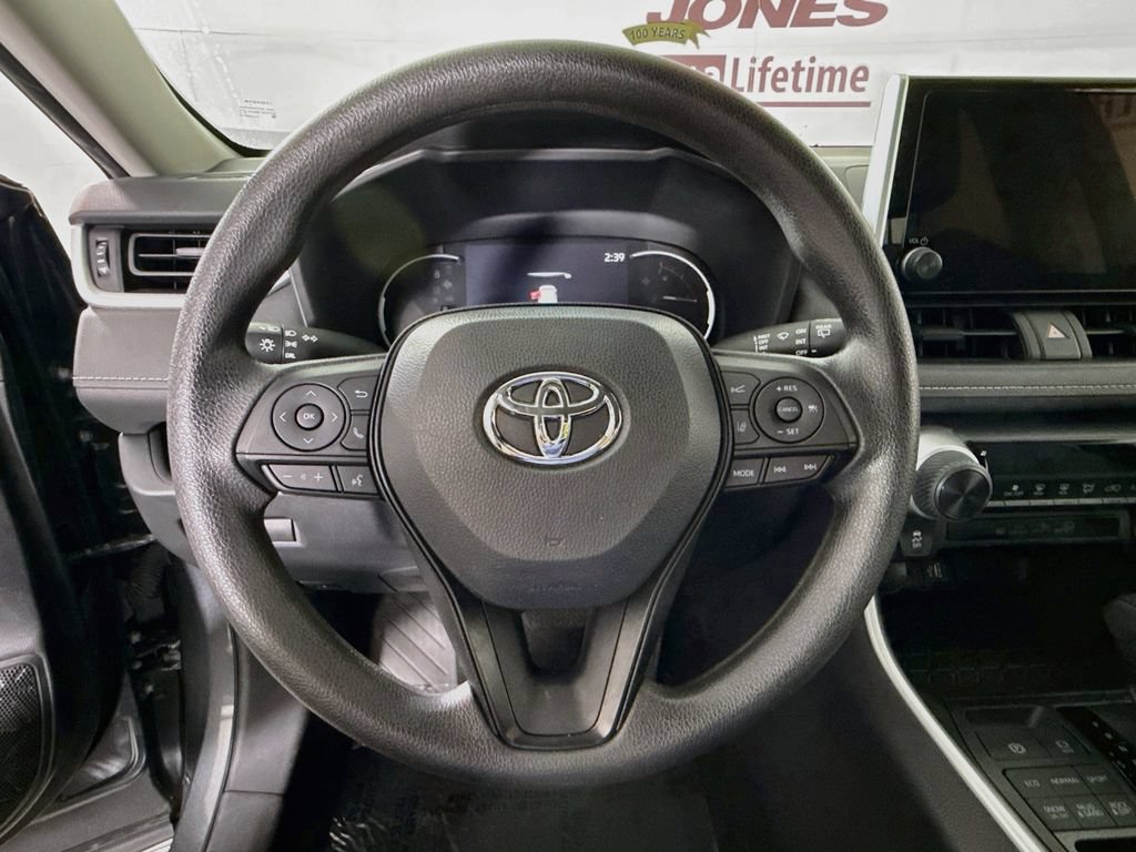 Certified 2023 Toyota RAV4 LE AWD/4WD image 19