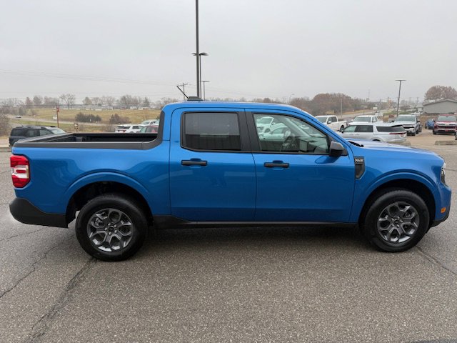 Certified 2025 Ford Maverick XLT w/ XLT Luxury Package image 4