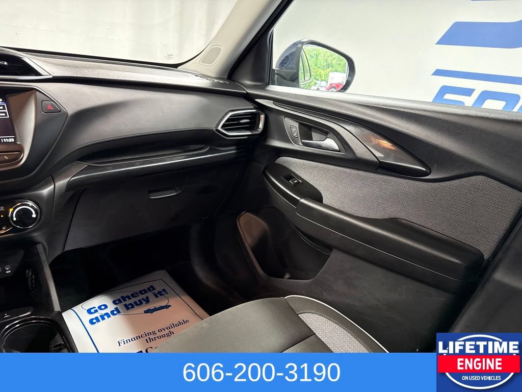 Used 2023 Chevrolet TrailBlazer LT FWD image 22