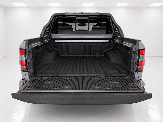 Used 2023 Nissan Frontier PRO-4X w/ Pro-4X Premium Package AWD/4WD image 10