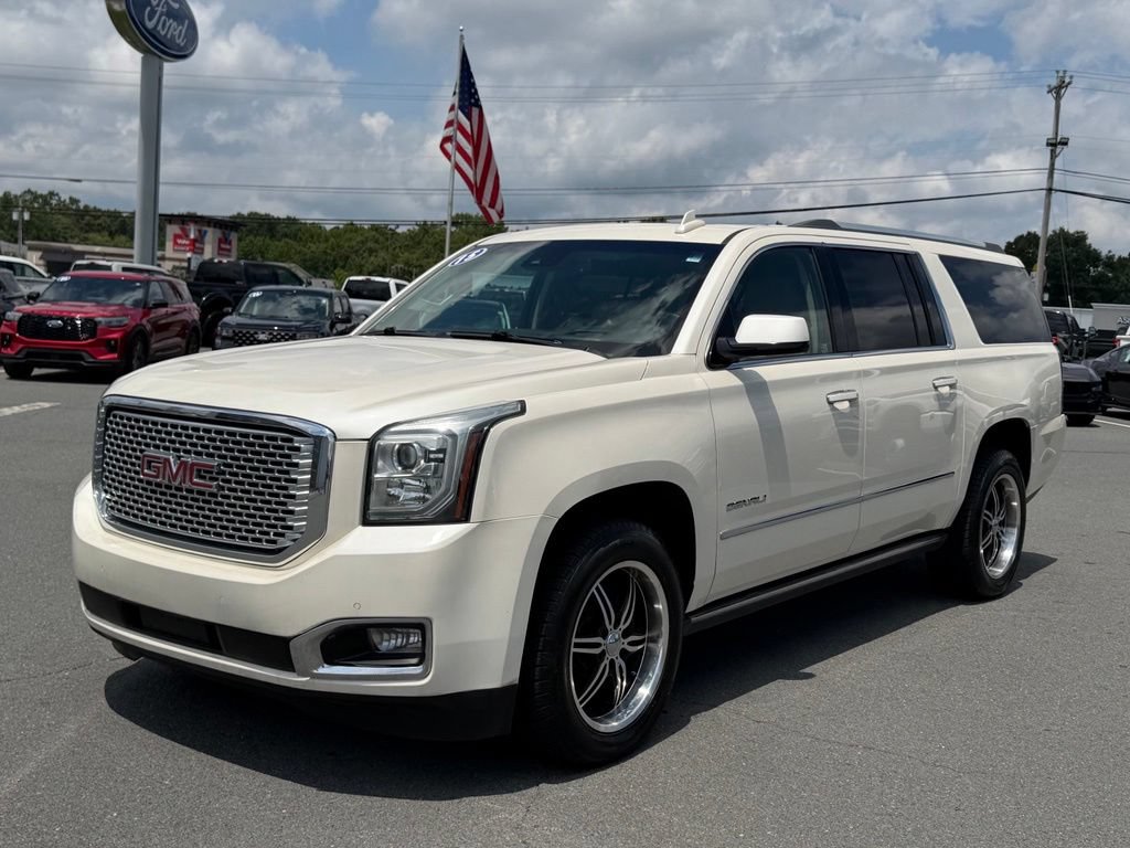 Used 2015 GMC Yukon XL Denali w/ Premium Package AWD/4WD image 9