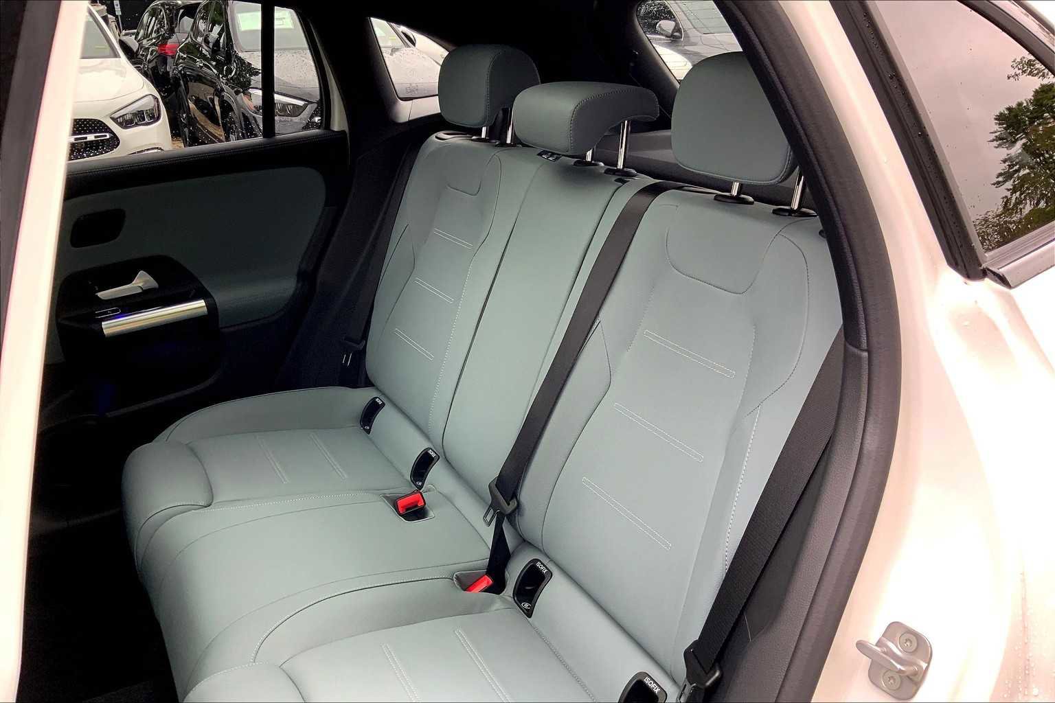 New 2026 Mercedes-Benz GLA 250 4MATIC image 13