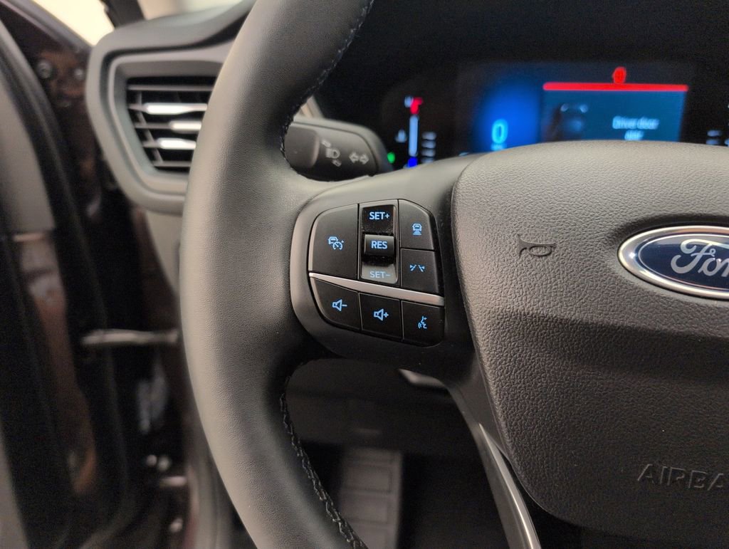 Used 2023 Ford Escape Active w/ Tech Pack #1 FWD image 35