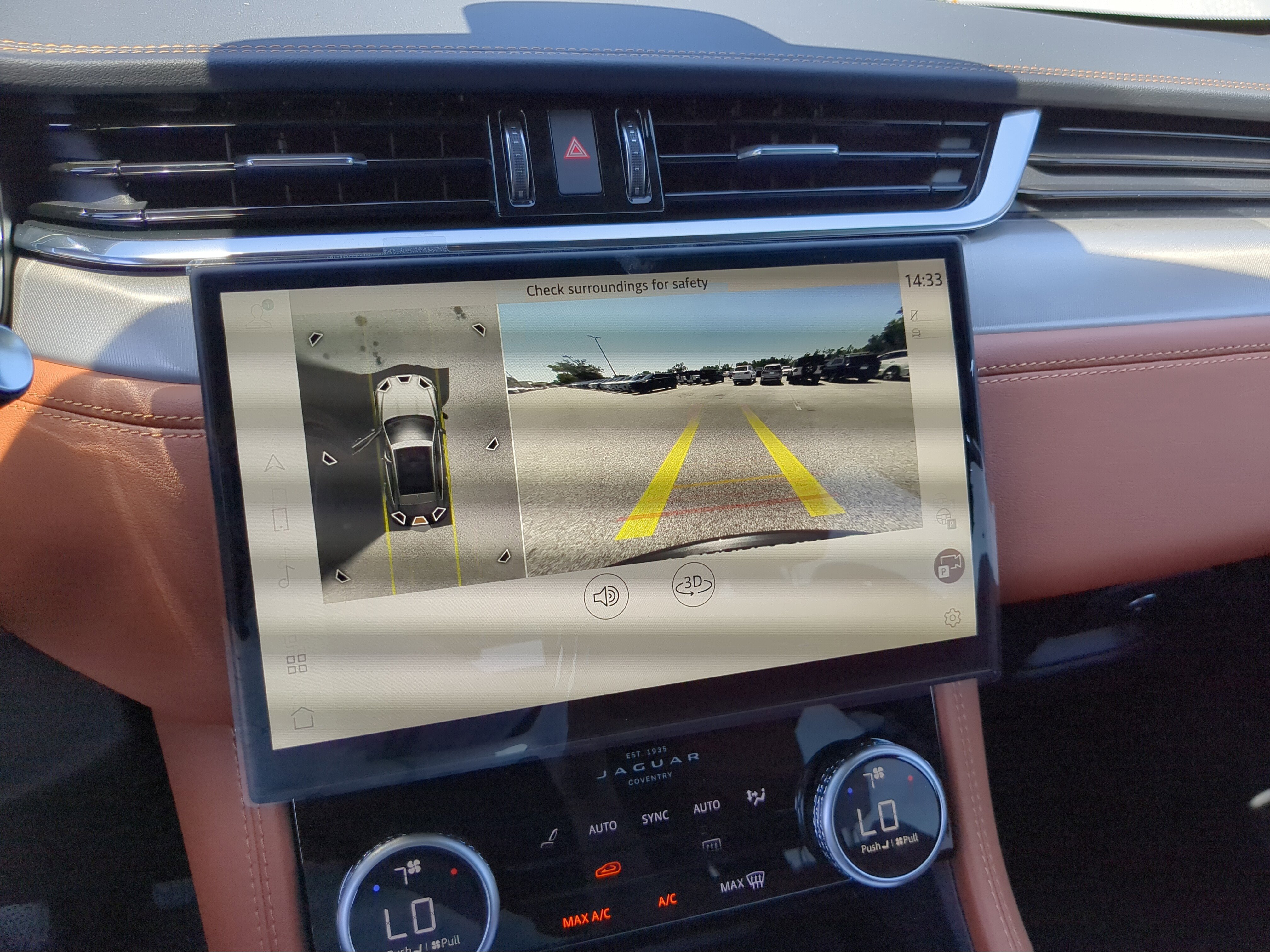 New 2026 Jaguar F-PACE R-Dynamic S image 22