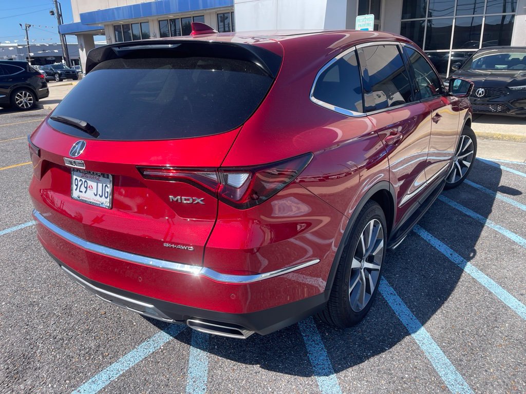 Certified 2025 Acura MDX w/ Technology Package AWD/4WD image 4