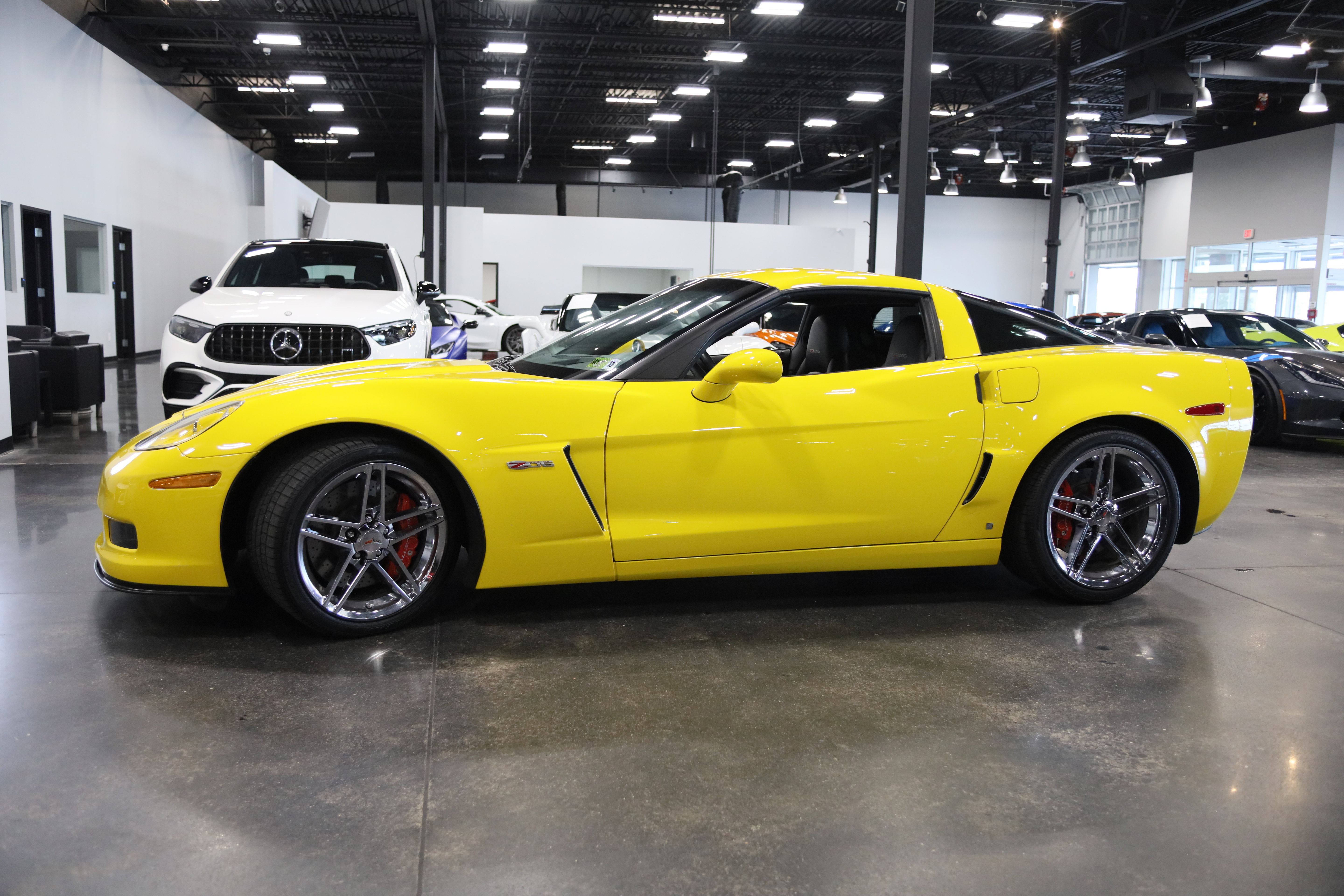 Used 2008 Chevrolet Corvette Z06 w/ Preferred Equipment Group RWD image 9