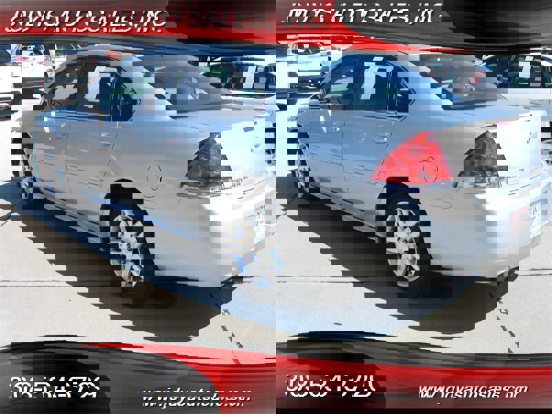 Used 2016 Chevrolet Impala LT FWD image 28