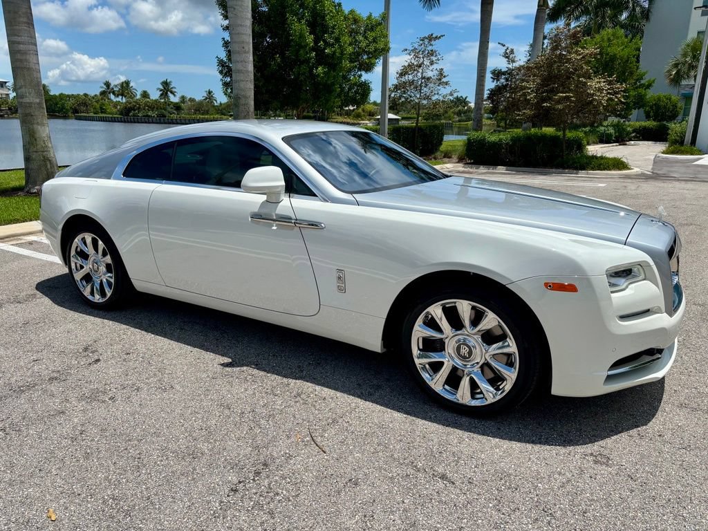 Used 2020 Rolls-Royce Wraith RWD image 4