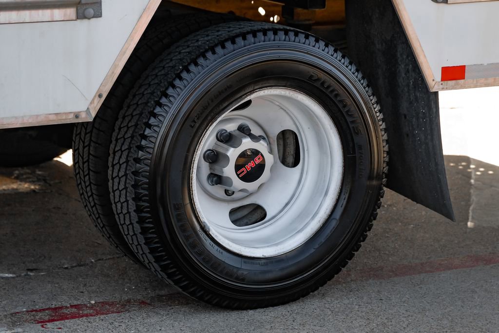 Used 2021 GMC Savana 3500 Extended w/ Power Convenience Package image 39