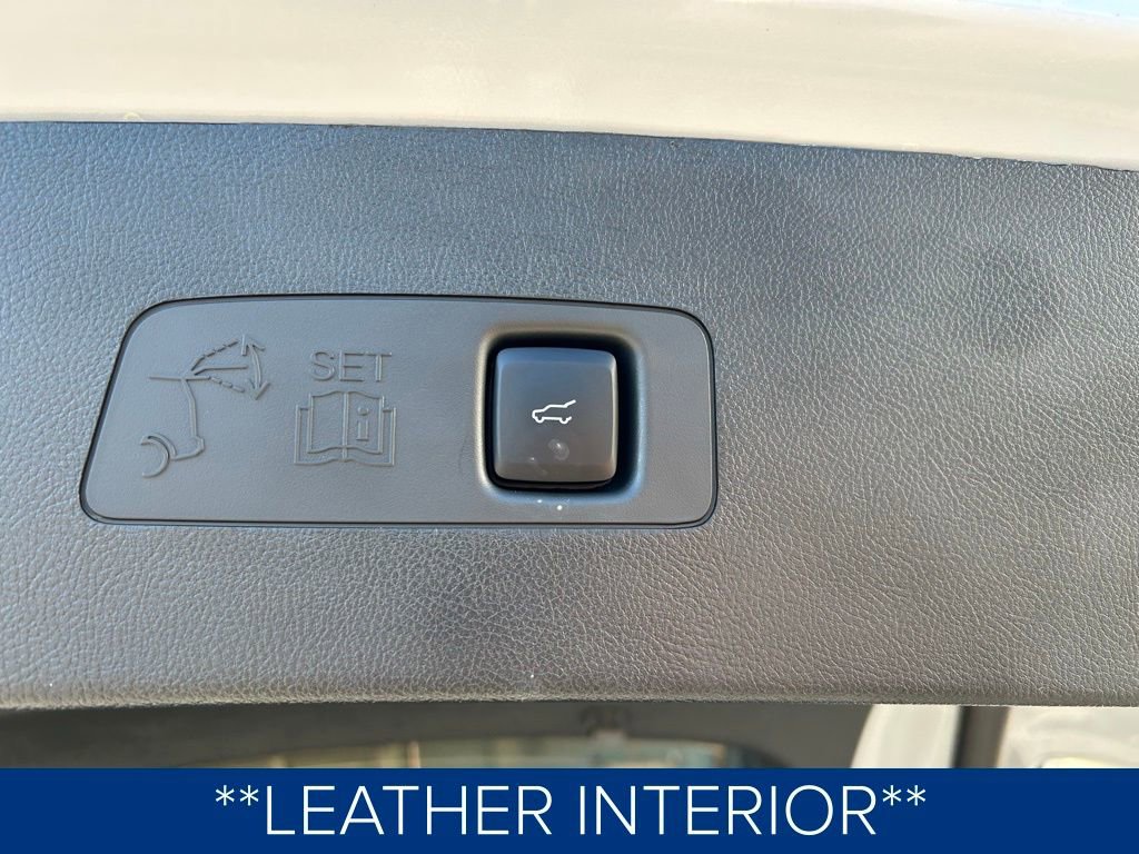 Used 2025 Lincoln Corsair Reserve w/ Equipment Group 202A image 9