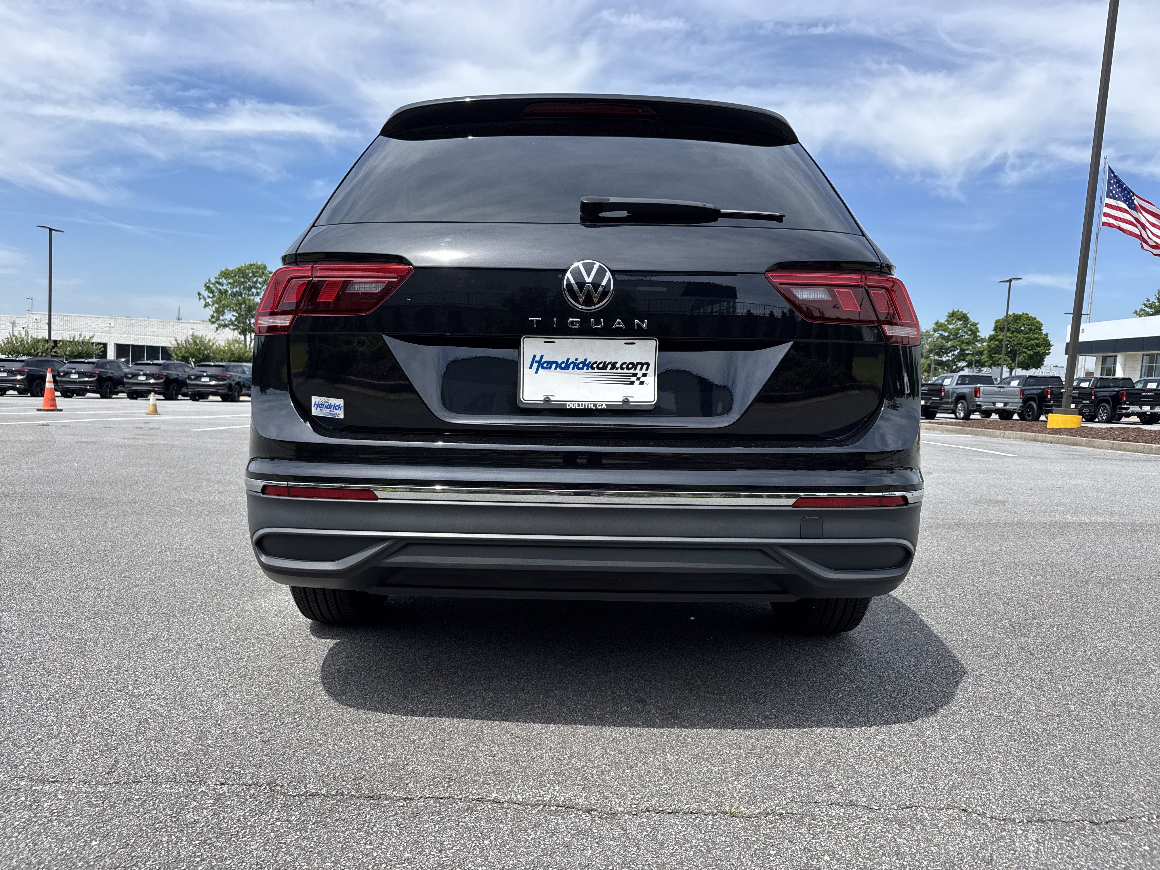 Used 2024 Volkswagen Tiguan S FWD image 9