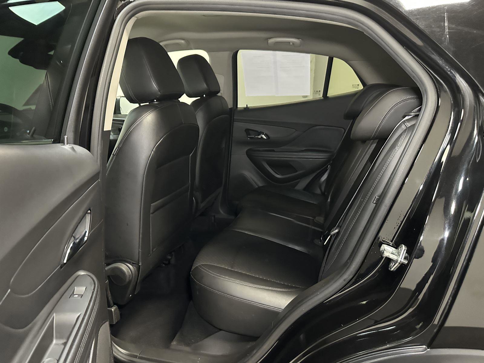 Used 2019 Buick Encore Preferred image 32