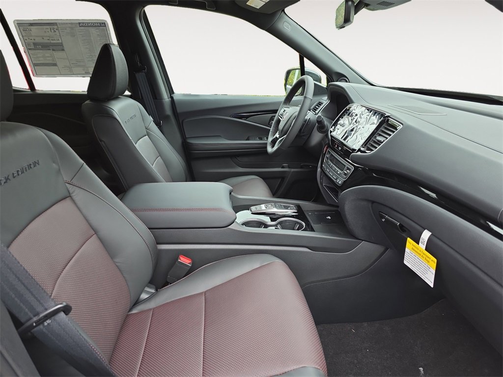 New 2025 Honda Ridgeline Black Edition image 15