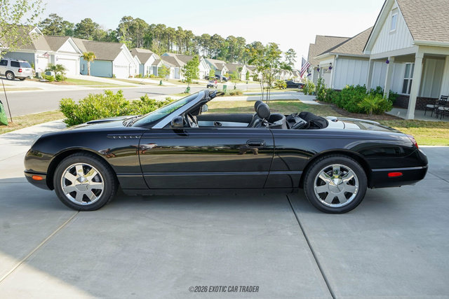 Used 2002 Ford Thunderbird RWD image 3