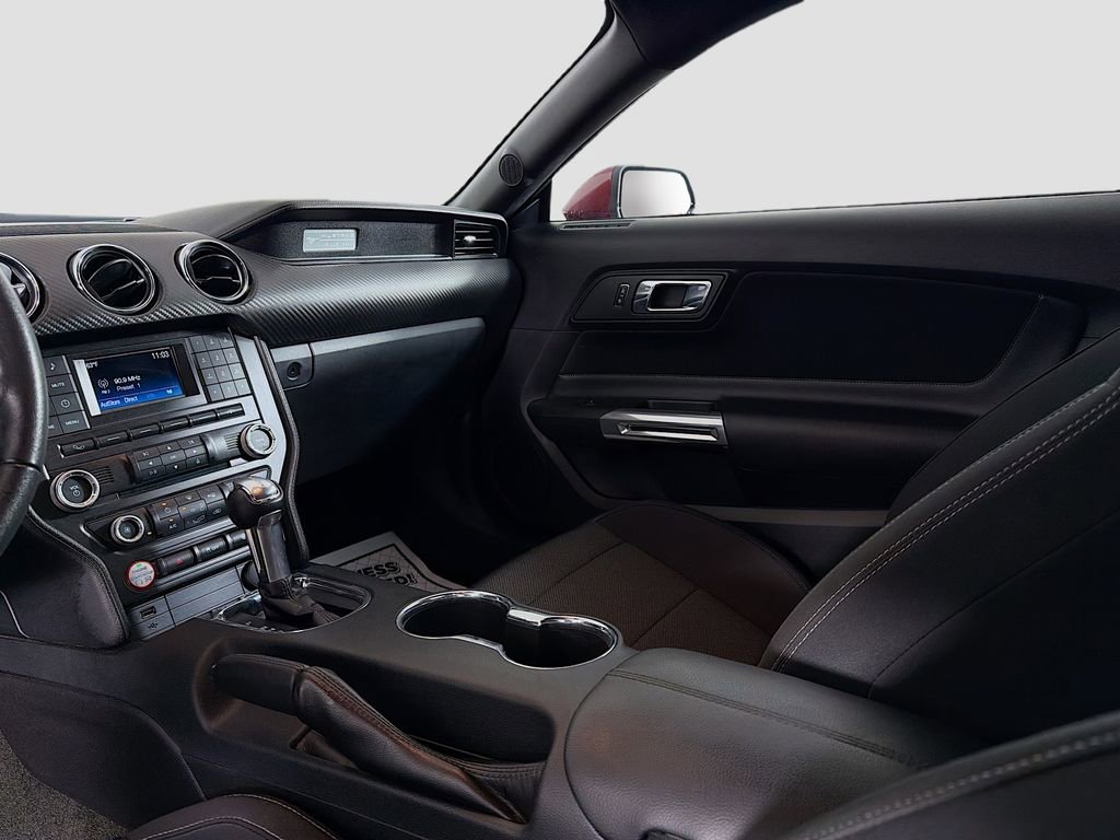 Used 2017 Ford Mustang Coupe RWD image 23