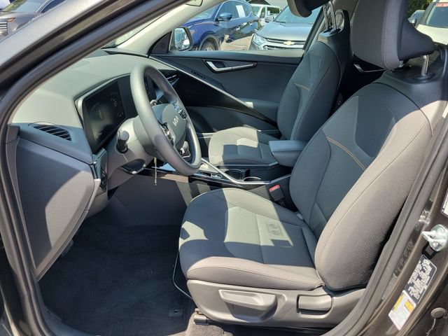 Used 2026 Kia Niro LX FWD image 19