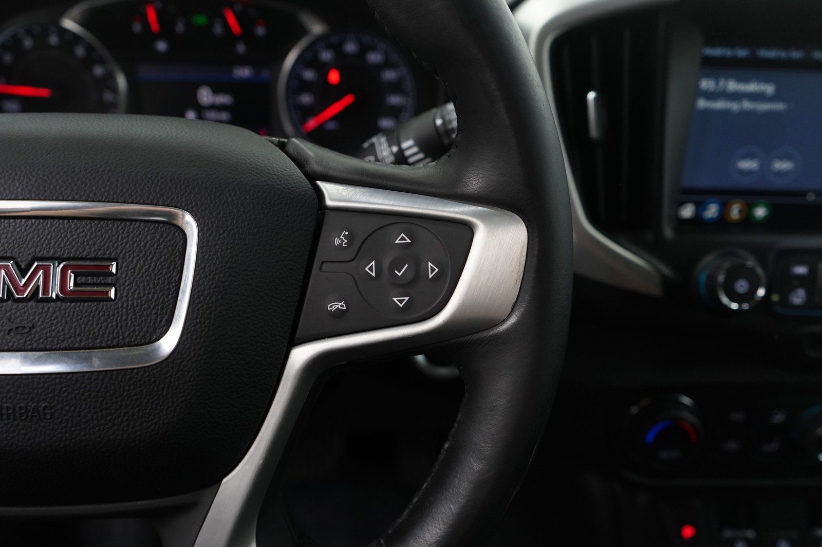 Used 2019 GMC Terrain SLT image 18