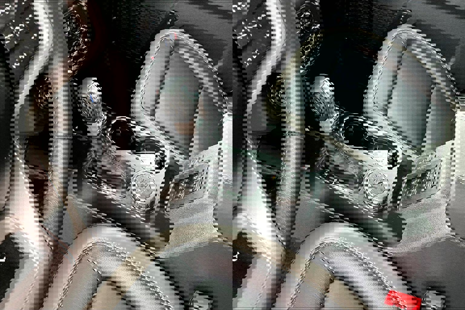 Used 2025 Ford Bronco Outer Banks image 14