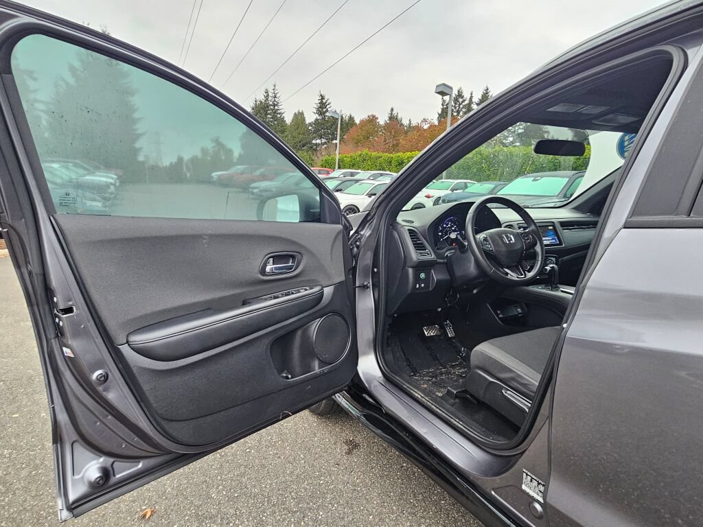 Used 2022 Honda HR-V Sport image 22