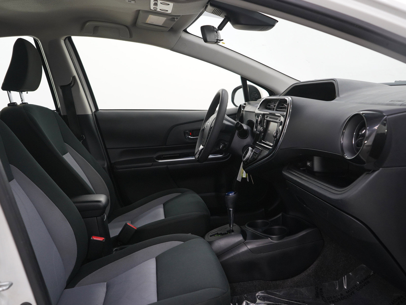 Used 2018 Toyota Prius C Two w/ Carpet Mat Package FWD image 11