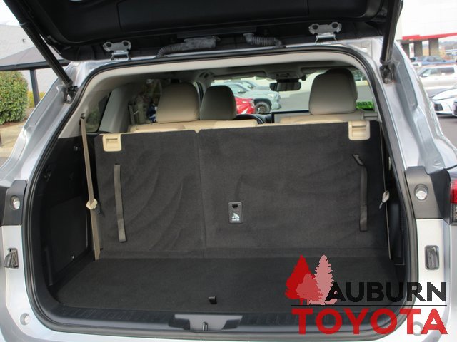 Used 2023 Toyota Highlander Platinum image 7