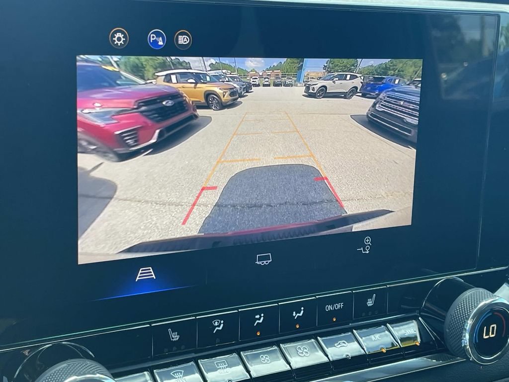 Used 2024 Chevrolet Colorado LT w/ LT Convenience Package II RWD image 18