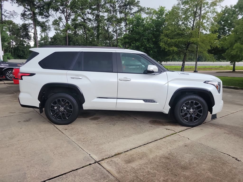 Certified 2024 Toyota Sequoia Platinum AWD/4WD image 8