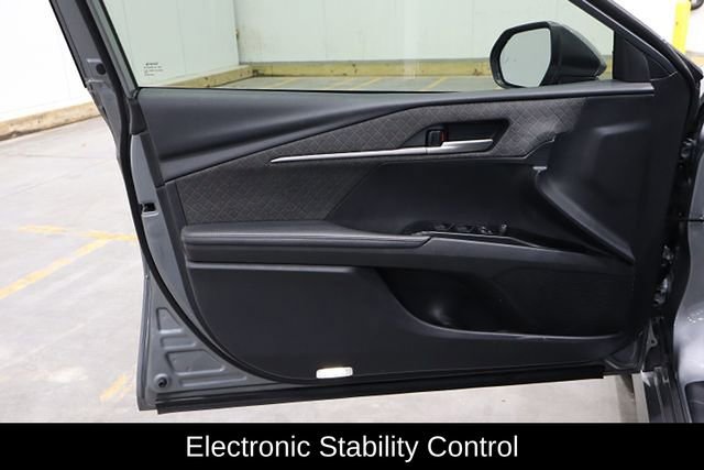 Used 2025 Toyota Camry XLE image 15