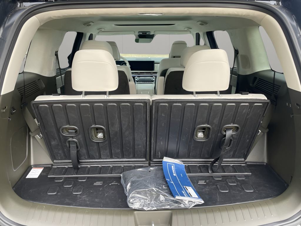 Used 2025 Hyundai Santa Fe Calligraphy image 10