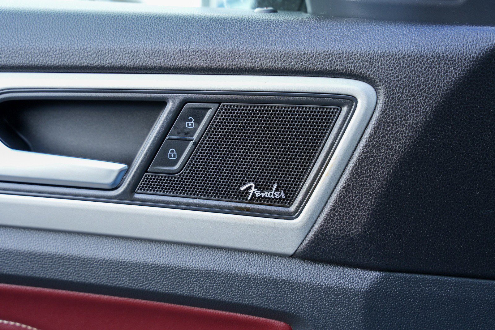 Used 2021 Volkswagen Atlas Cross Sport SEL Premium image 16