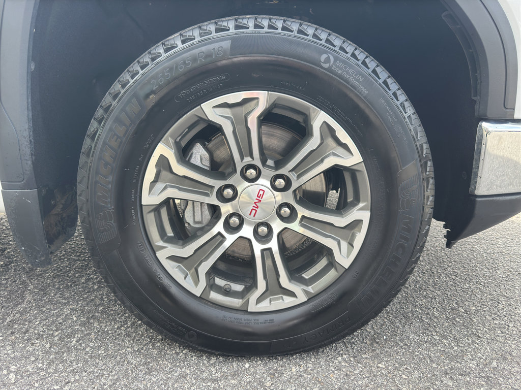 Used 2025 GMC Sierra 1500 SLT AWD/4WD image 26