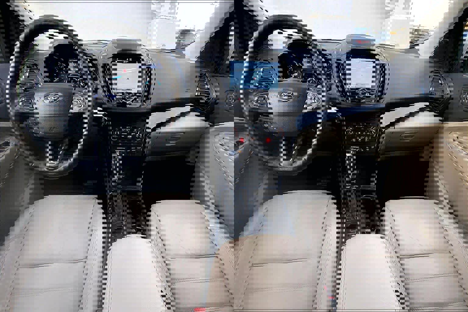 Used 2019 Ford Escape Titanium image 16