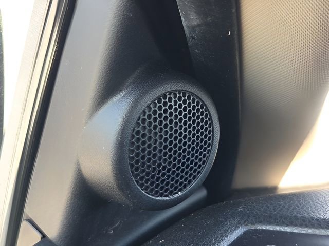 Used 2015 Toyota Corolla LE image 30