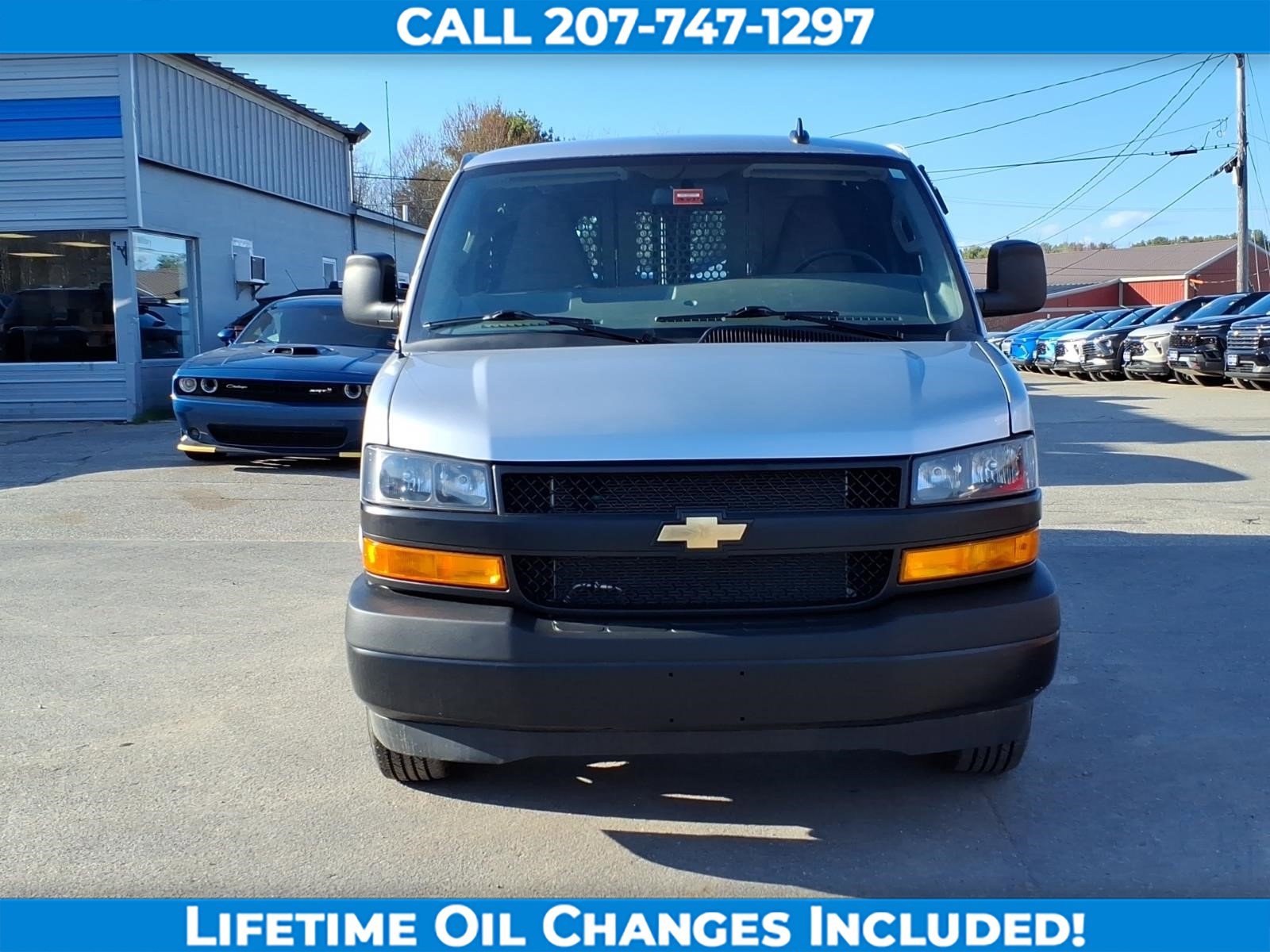 Used 2025 Chevrolet Express 3500 Extended w/ Driver Convenience Package RWD image 2