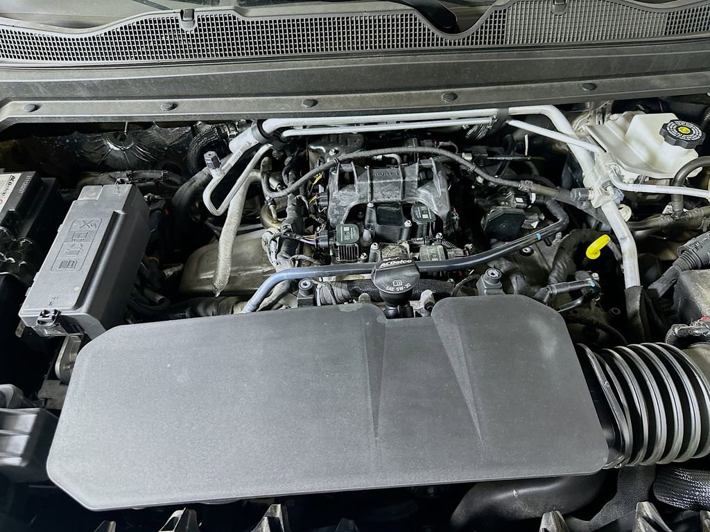 Used 2023 Chevrolet Colorado W/T image 9