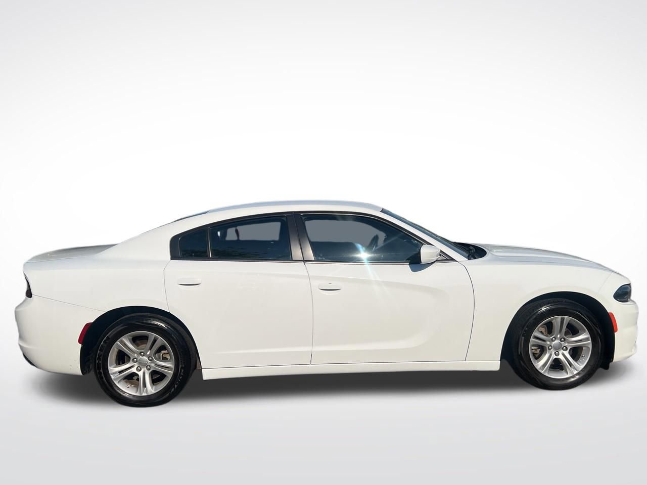 Used 2022 Dodge Charger SXT RWD image 7