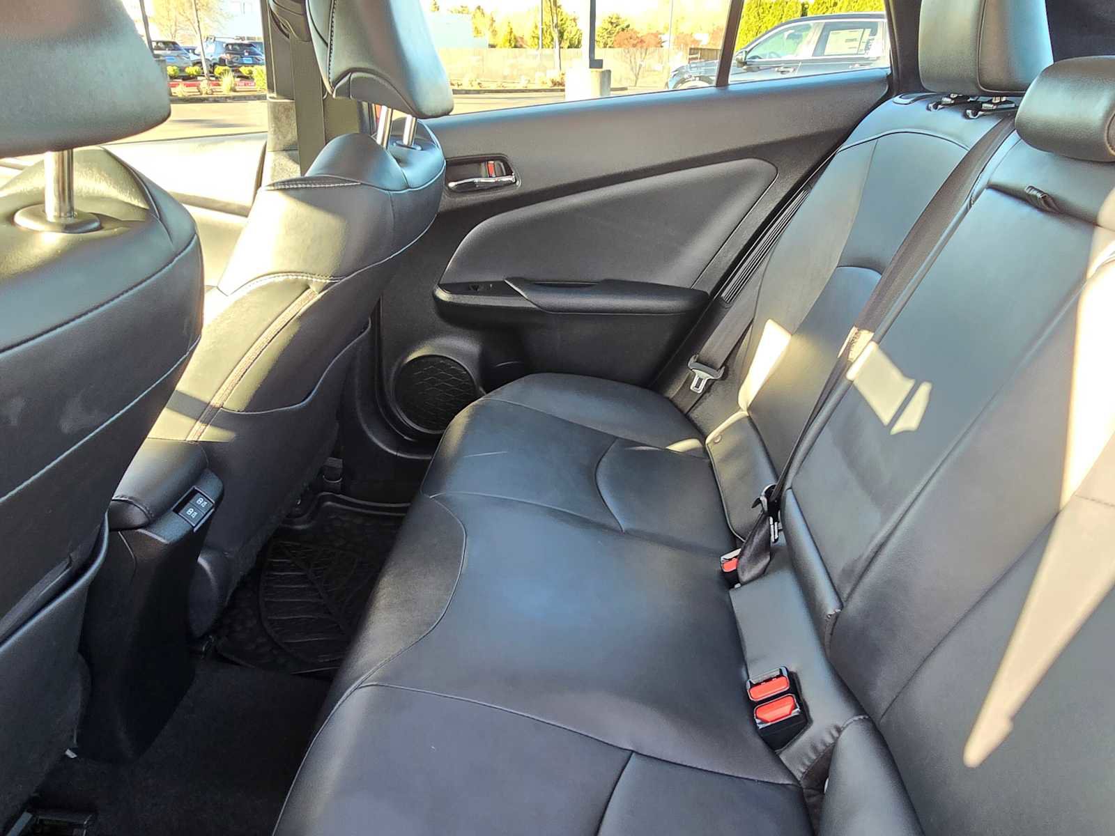 Used 2020 Toyota Prius Prime XLE image 16