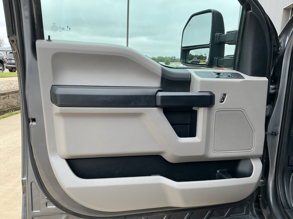 Used 2021 Ford F250 XL w/ Power Equipment Group AWD/4WD image 7