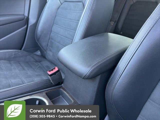 Used 2015 Volkswagen Passat TDI SEL Premium image 23