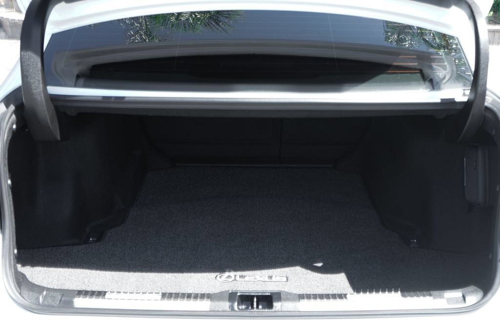 Used 2023 Lexus IS 350 F Sport w/ Memory Package RWD image 8