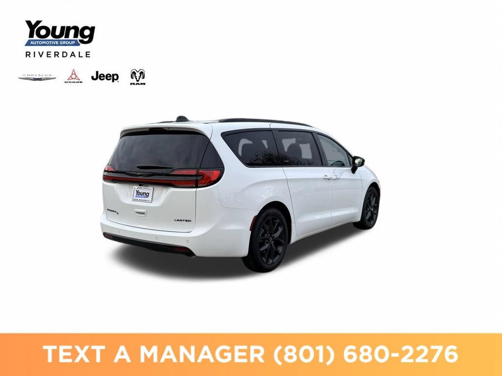 New 2026 Chrysler Pacifica Limited w/ S Appearance Package FWD image 7