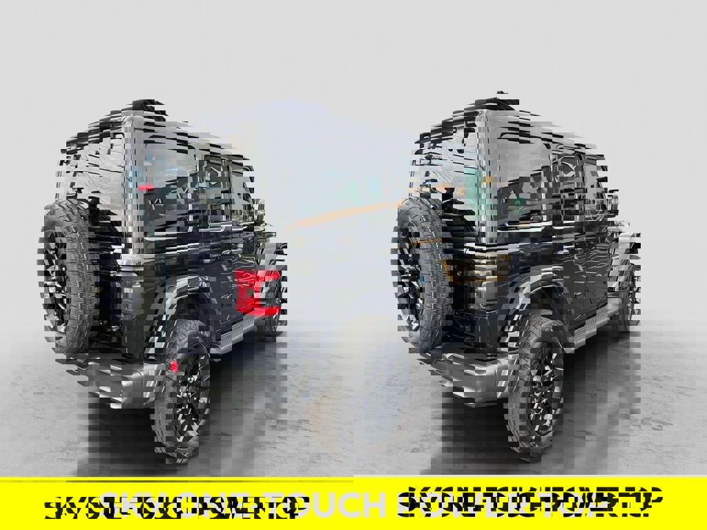 Used 2024 Jeep Wrangler Unlimited Sahara w/ Technology Group AWD/4WD image 5