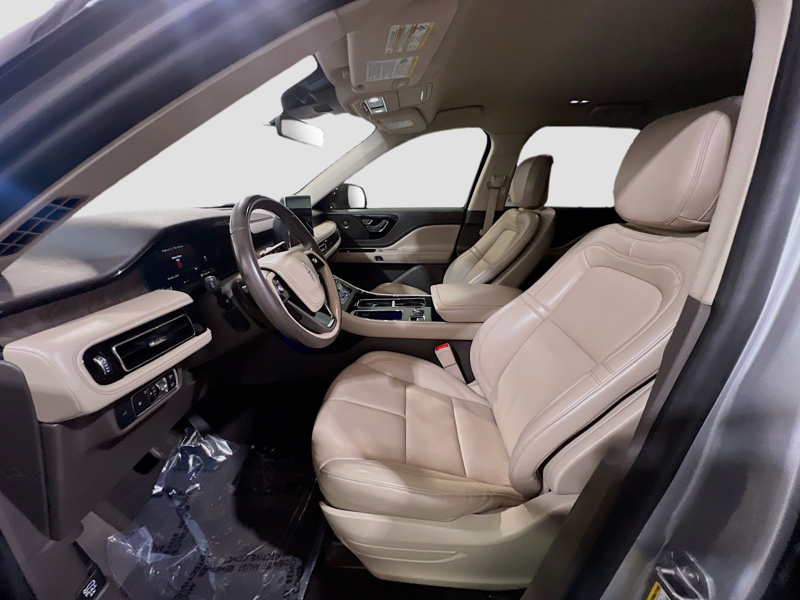 Used 2020 Lincoln Aviator Reserve AWD/4WD image 16