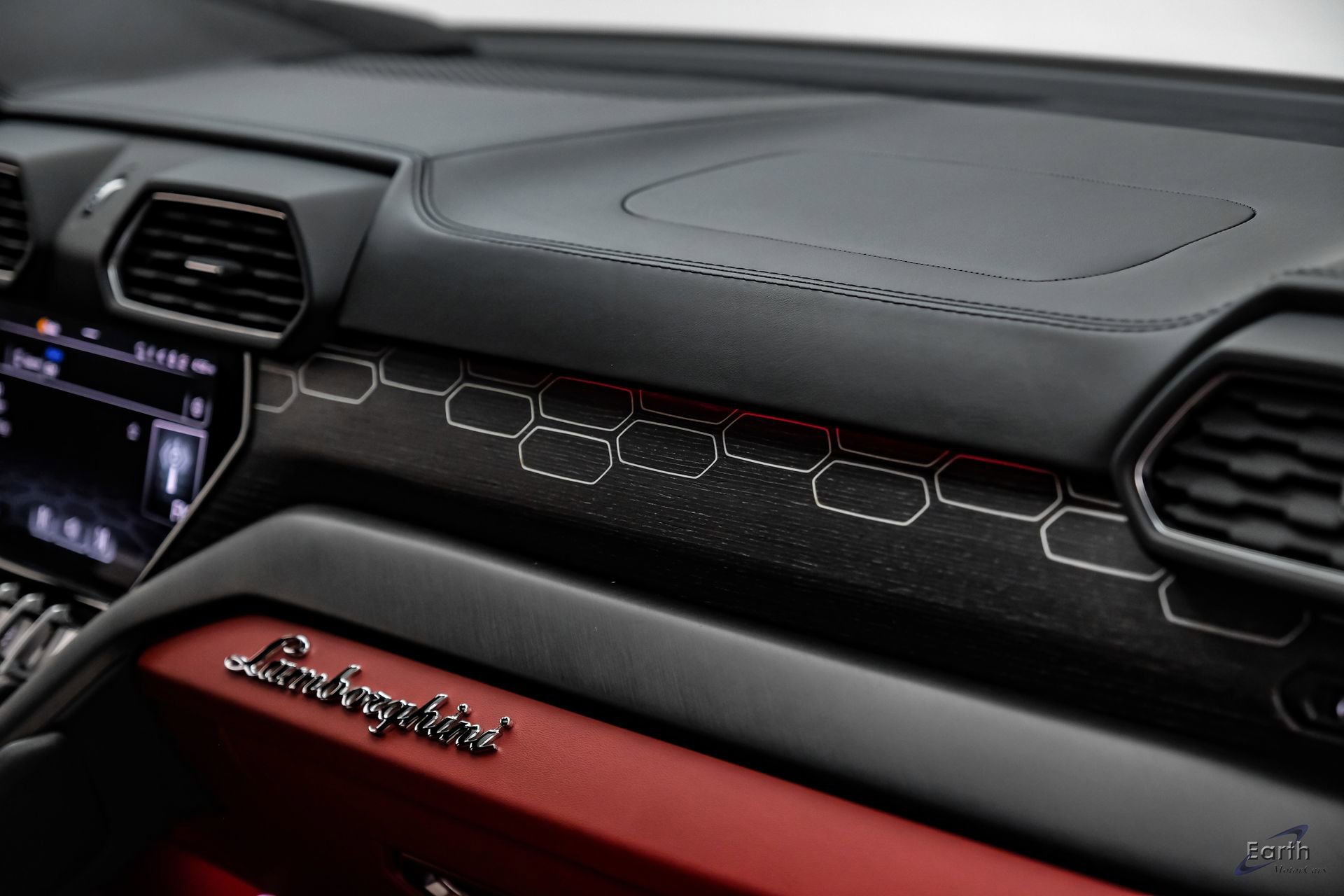 Used 2022 Lamborghini Urus image 73