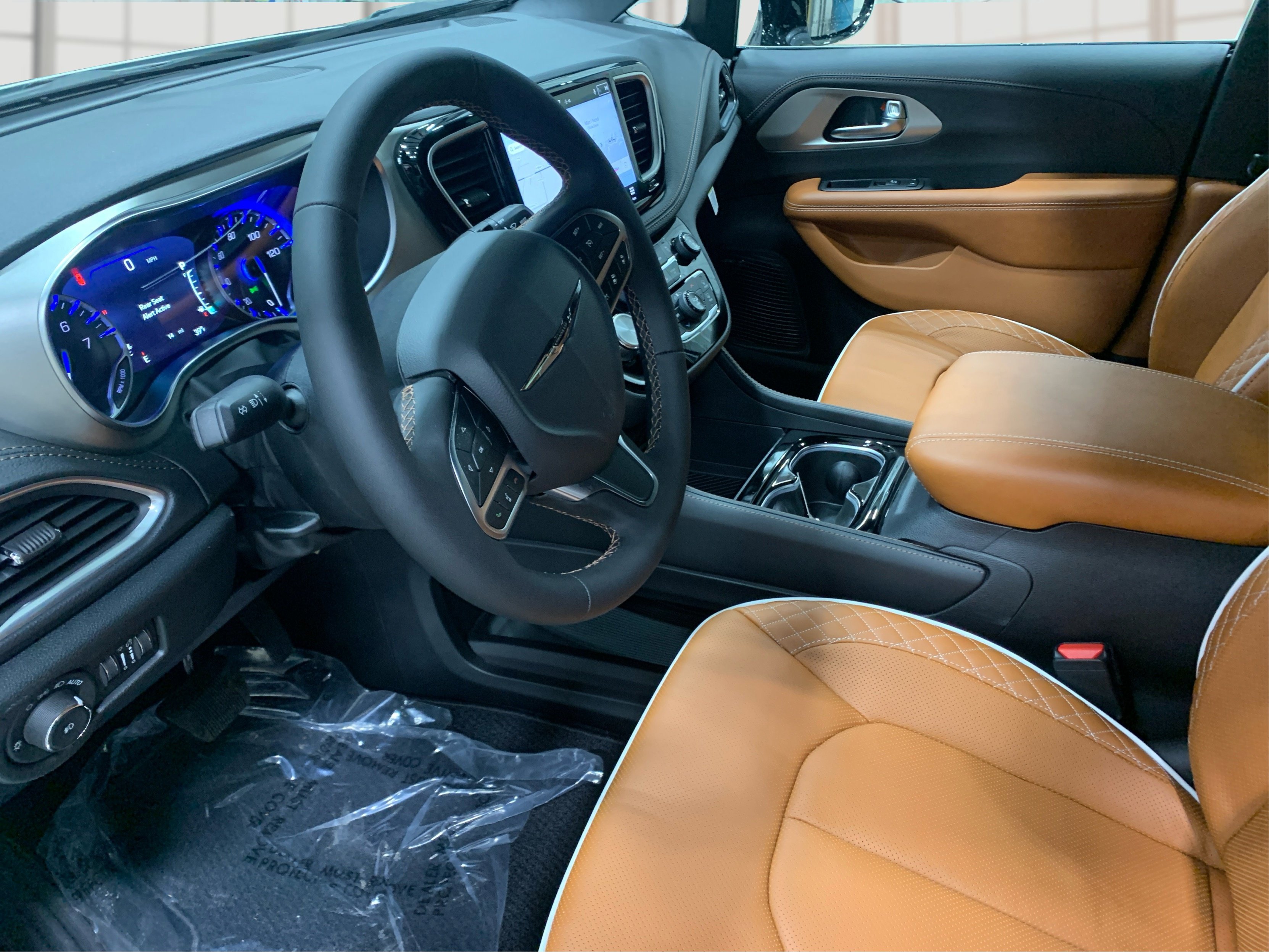 New 2026 Chrysler Pacifica Pinnacle AWD/4WD image 9