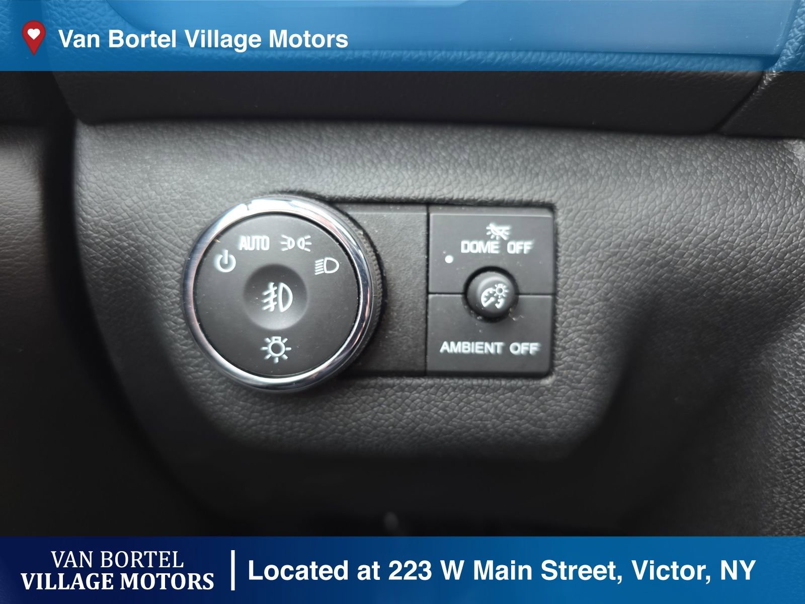 Used 2015 GMC Acadia SLT image 17