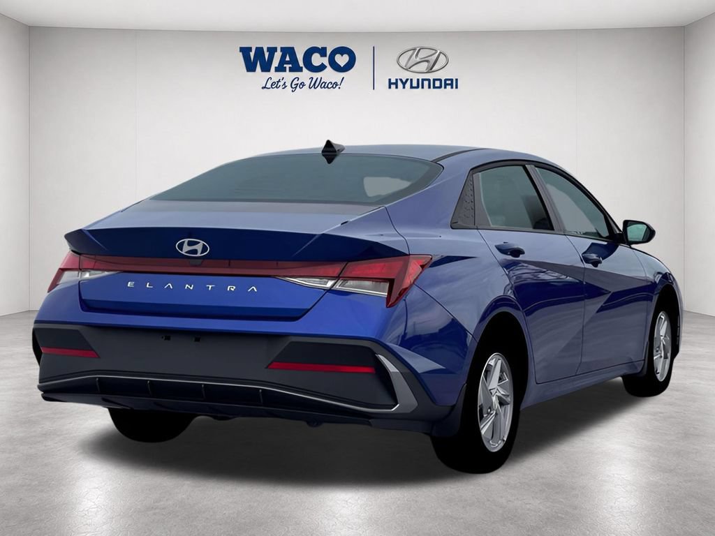 Used 2026 Hyundai Elantra SE w/ Cargo Package FWD image 9