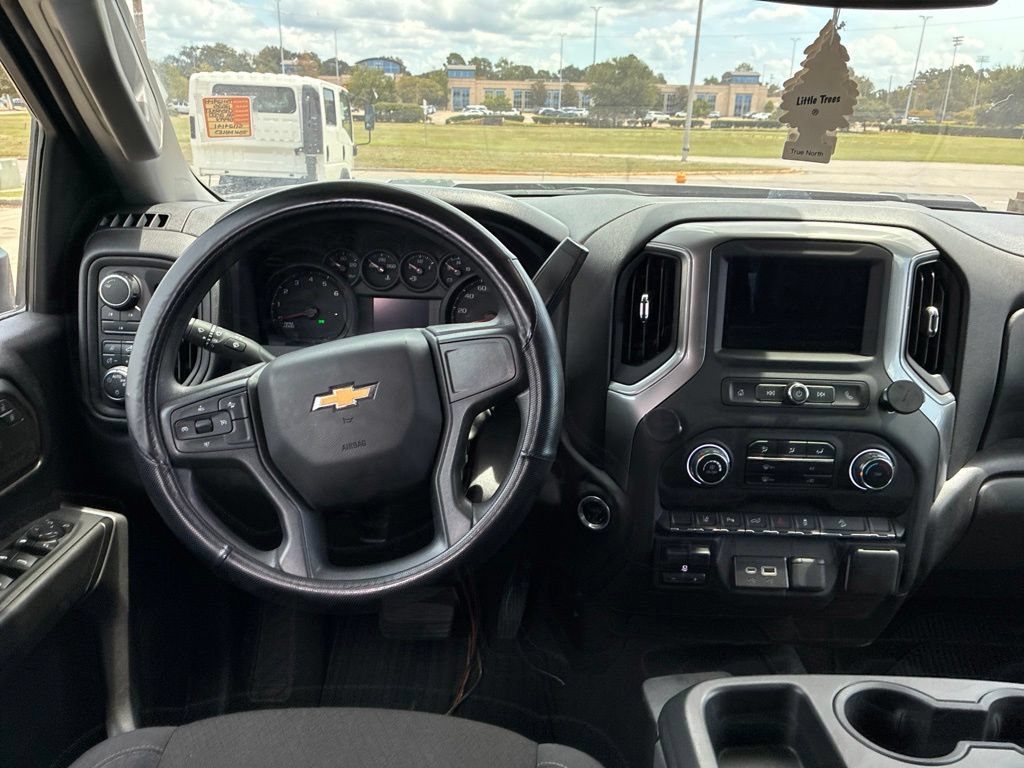Used 2025 Chevrolet Silverado 2500 Custom w/ Custom Value Package AWD/4WD image 18