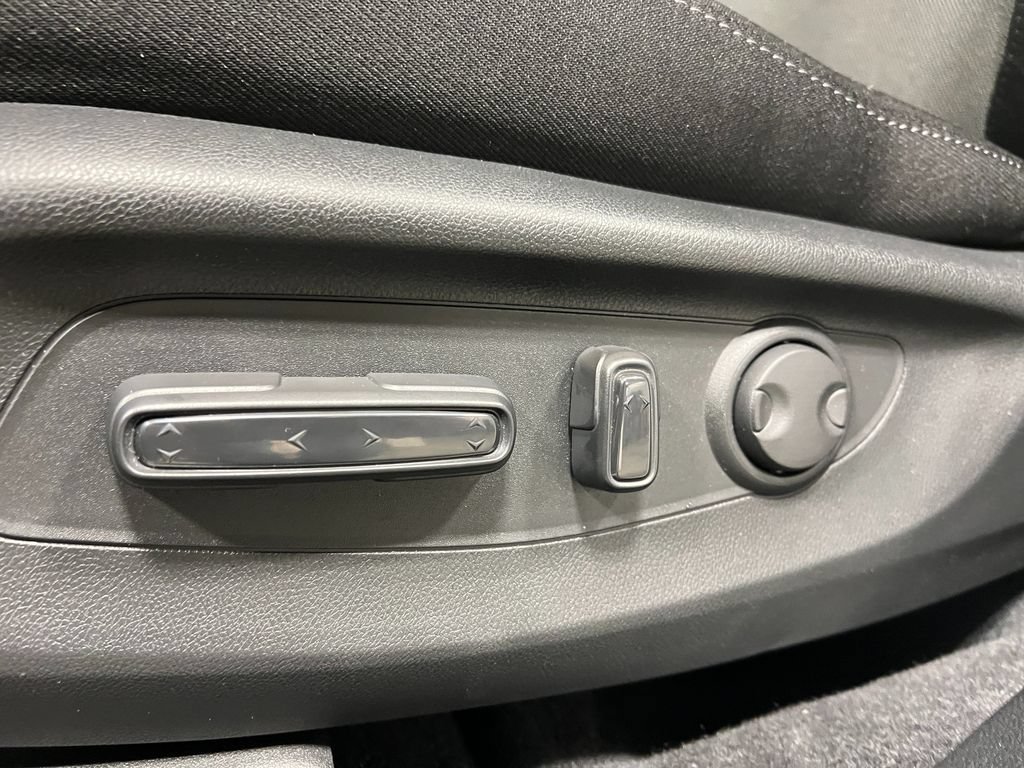 Used 2024 Honda CR-V EX image 16